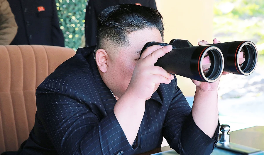 North Korea's leader Kim Jong Un supervises a military drill in North Korea. ( KCNA via REUTERS)