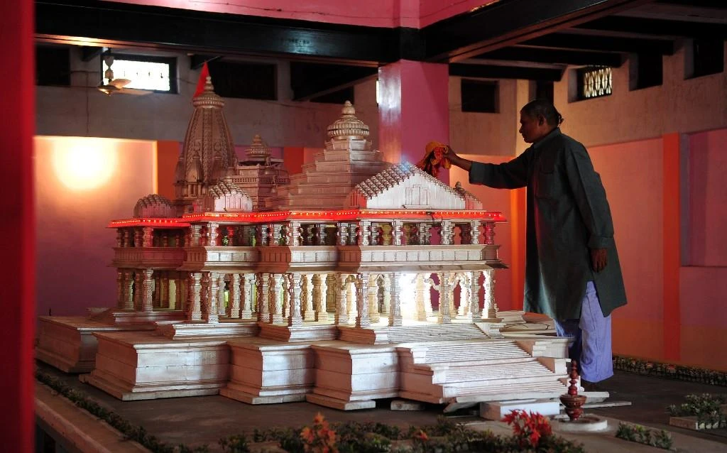 India's top court extends term of arbitrators in Ayodhya temple dispute