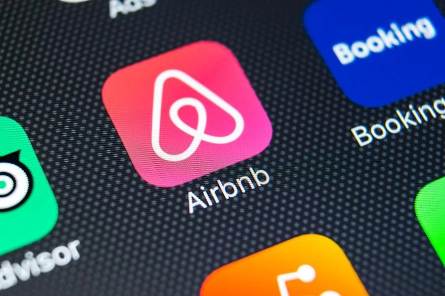 Calls for Airbnb users to shut accounts over Israeli settlements