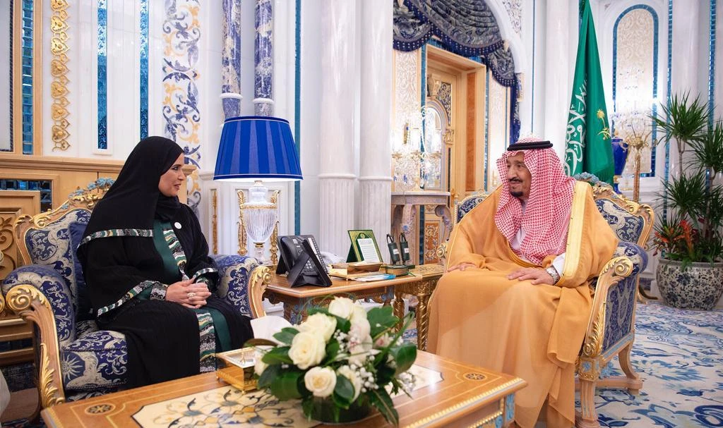 King Salman received the President of the UAE’s Federal National Council Amal Abdullah Al-Qubaisi and other council members at Al-Salam Palace in Jeddah on Wednesday. (SPA)