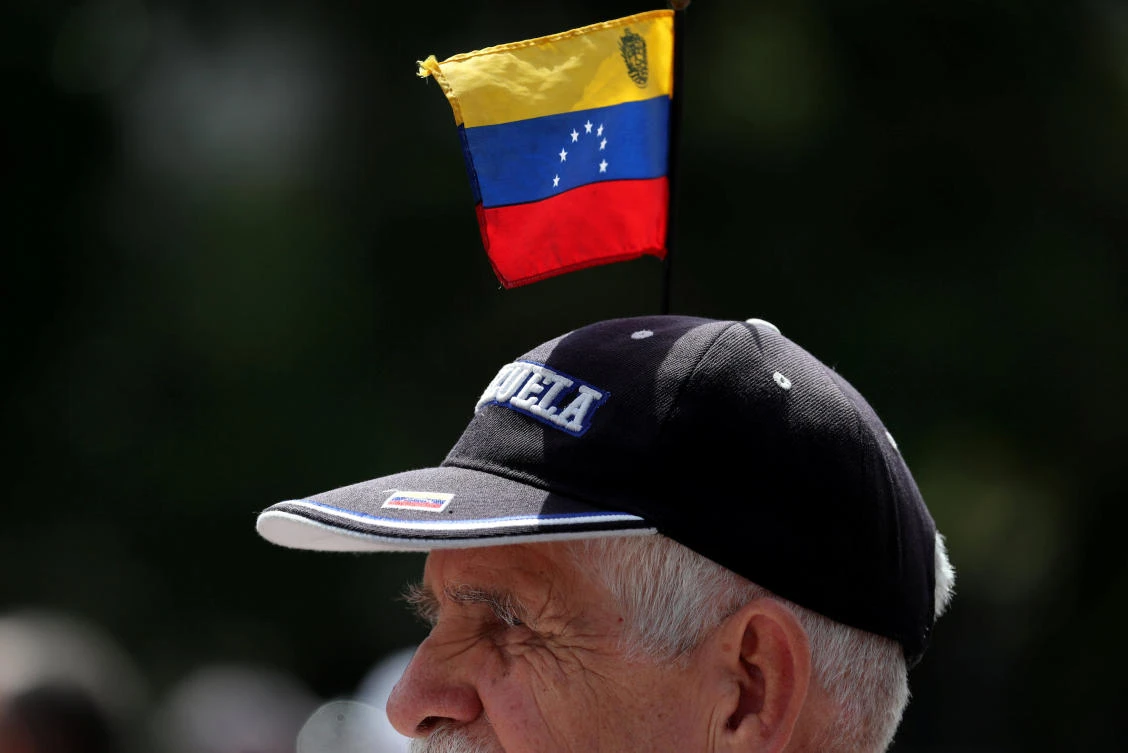 A protester is seen ahead of a rally in support of the Venezuelan National Assembly and against the government of Venezuela’s President Nicolas Maduro in Caracas, Venezuela, May 11, 2019. (Reuters/Ivan Alvarado)