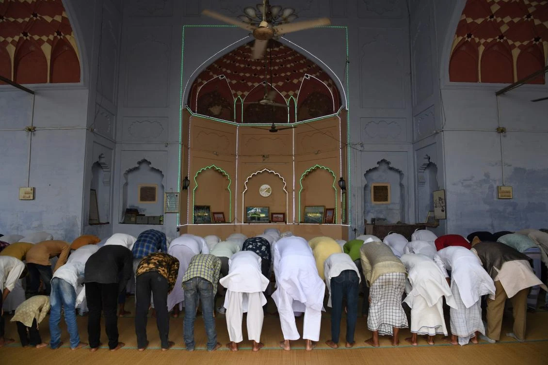 This photo taken on May 3, 2019, shows Indian Muslims offering prayers at Aurangzeb's Mosque in Varanasi in Uttar Pradesh state. (AFP)
