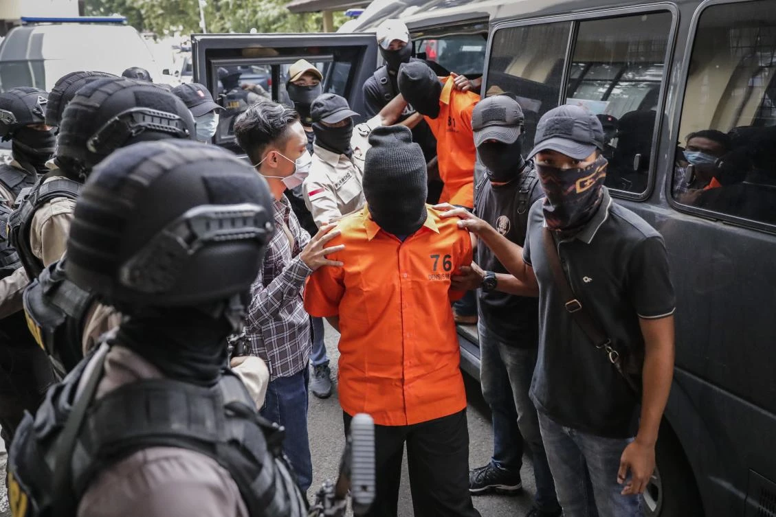 Some of the arrested suspects were skilled bomb makers and had fought alongside the militant group Daesh in Syria. (EPA)