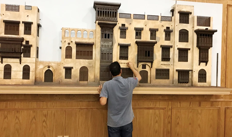 Photographs of Abdulrahman Eid’s project, a diorama that portrays life in Jeddah in the 1950s, have been widely shared on social media. (Photo/Supplied)