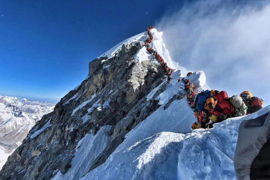 Four more die on Everest as traffic jams blamed for increasing risk