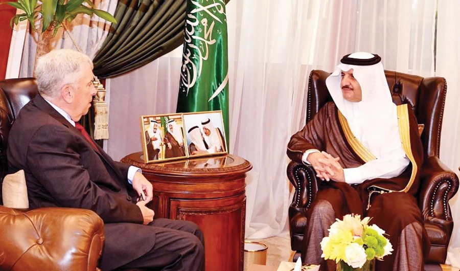 Saudi Arabia’s Eastern Province Gov. Prince Saud bin Naif meets John Abizaid, the US Ambassador to Saudi Arabia, in Dammam. (SPA)