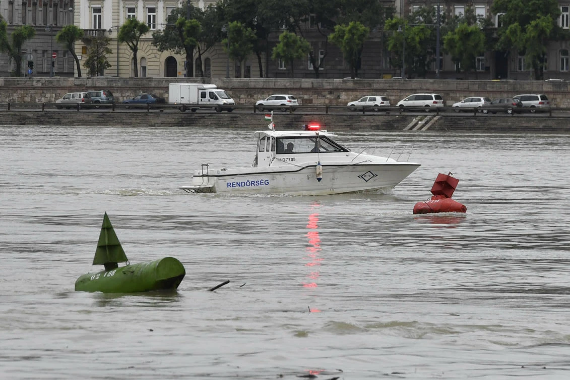A fire brigade rescue boat takes part in the search operations for survivors on the River Danube in Budapest on Thursday, May 30, 2019. (MTI via AP)