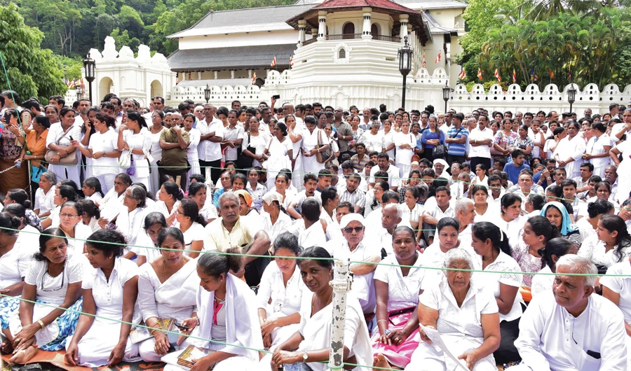 Sri Lanka Muslim politicians quit key government positions