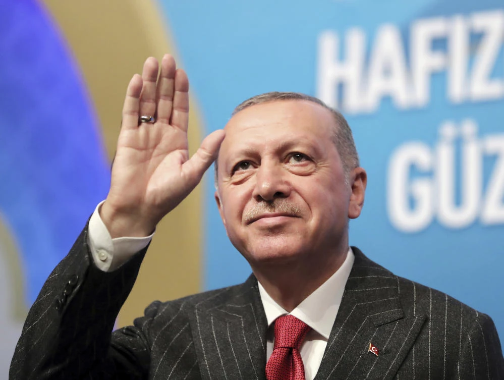 Erdogan: Turkey not backtracking on S-400 deal with Russia