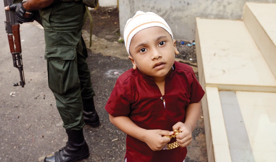 Sri Lanka Muslims celebrate Eid under cloud of fear