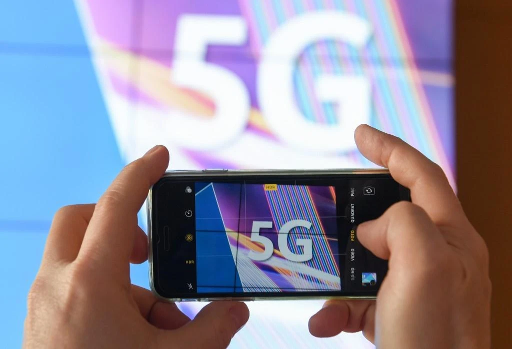 The license was granted to four telecom providers, China Telecom, China Mobile, China Unicom and China Broadcasting Network Corporation. (File/AFP)