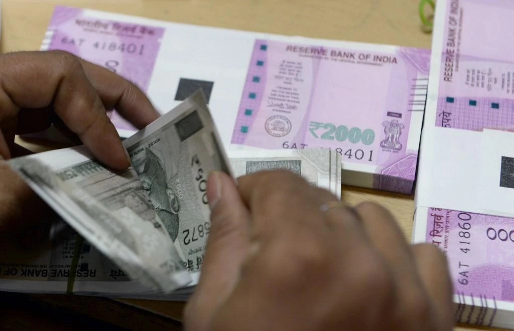 India’s central bank delivered a third consecutive interest rate cut on Thursday in a boost to newly re-elected Prime Minister Narendra Modi as he grapples with sluggish economic growth. (File/AFP)
