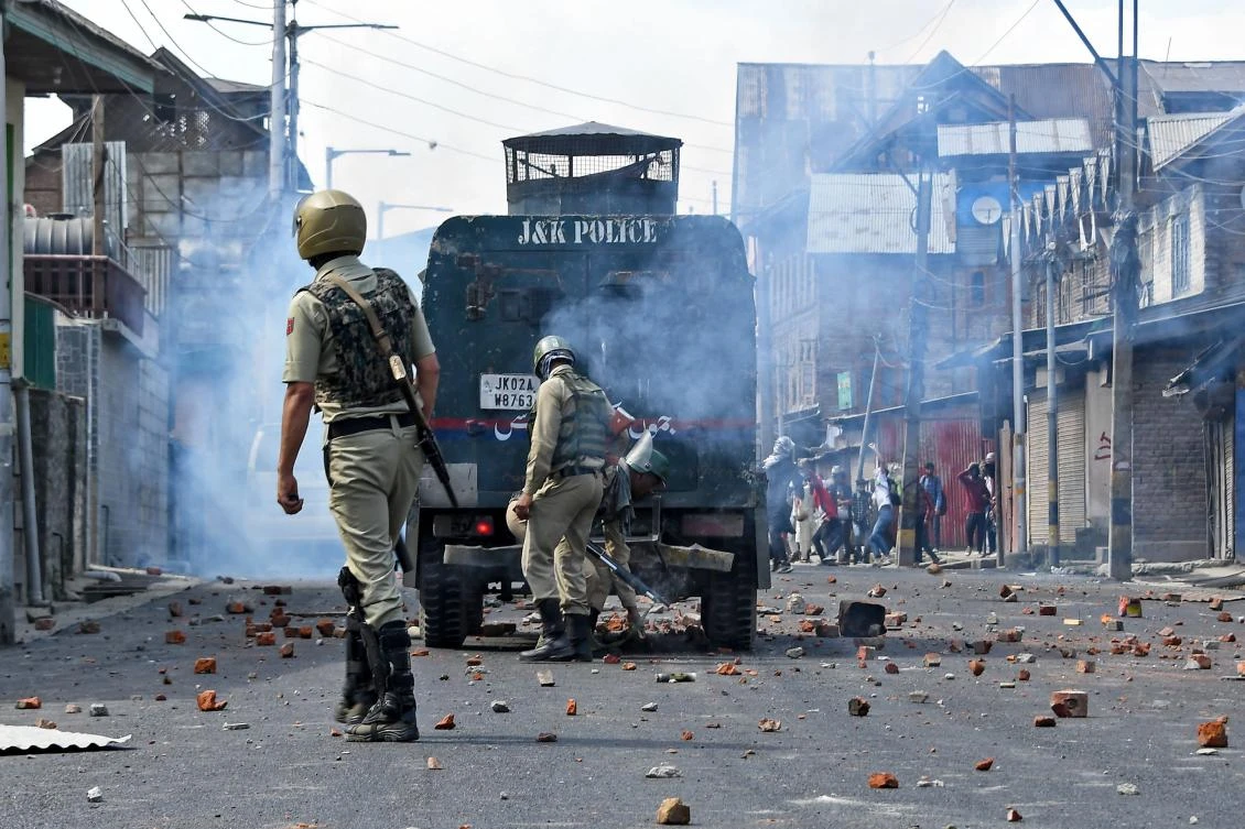 Police fired teargas and rubber bullets to disperse Kashmiris as they protest against Indian rule after the last Friday prayers of Ramadan near the main mosque, Jamia Masjid, local reports said. (AFP)