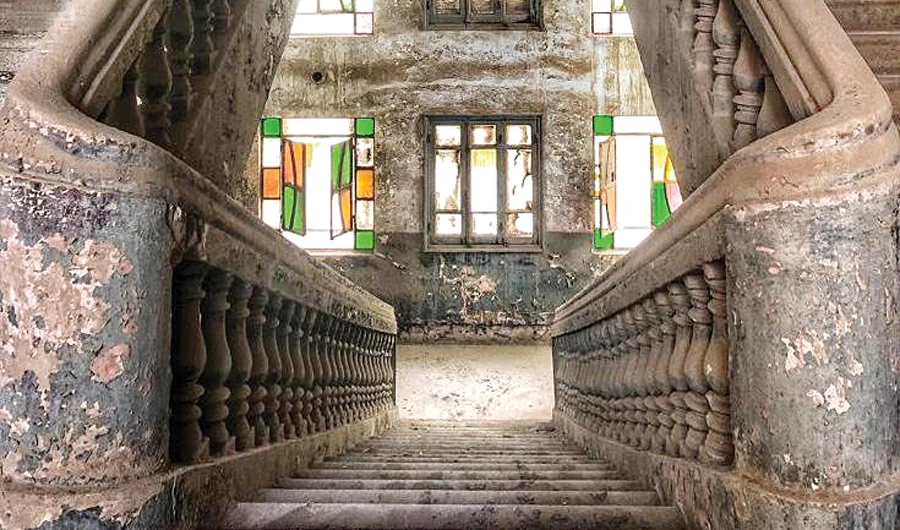 Fifteen Saudi and Arab artists will present interpretations of the historic oil deal signed between the Kingdom and US at Khuzam Palace in 1933, exploring the agreement’s social and cultural impact on the Kingdom. (SPA)