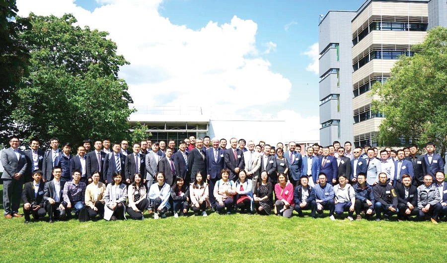 University of Birmingham scientists with their Chinese counterparts at the 2019 UK-China Future Energy System Development Forum.