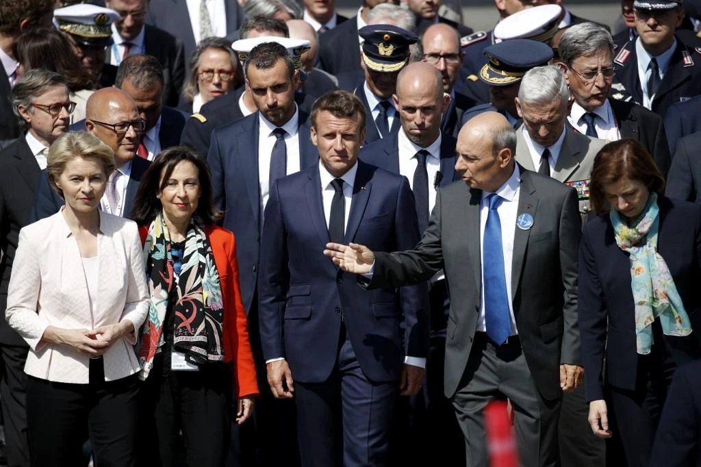 France, Germany sign European jet fighter deal