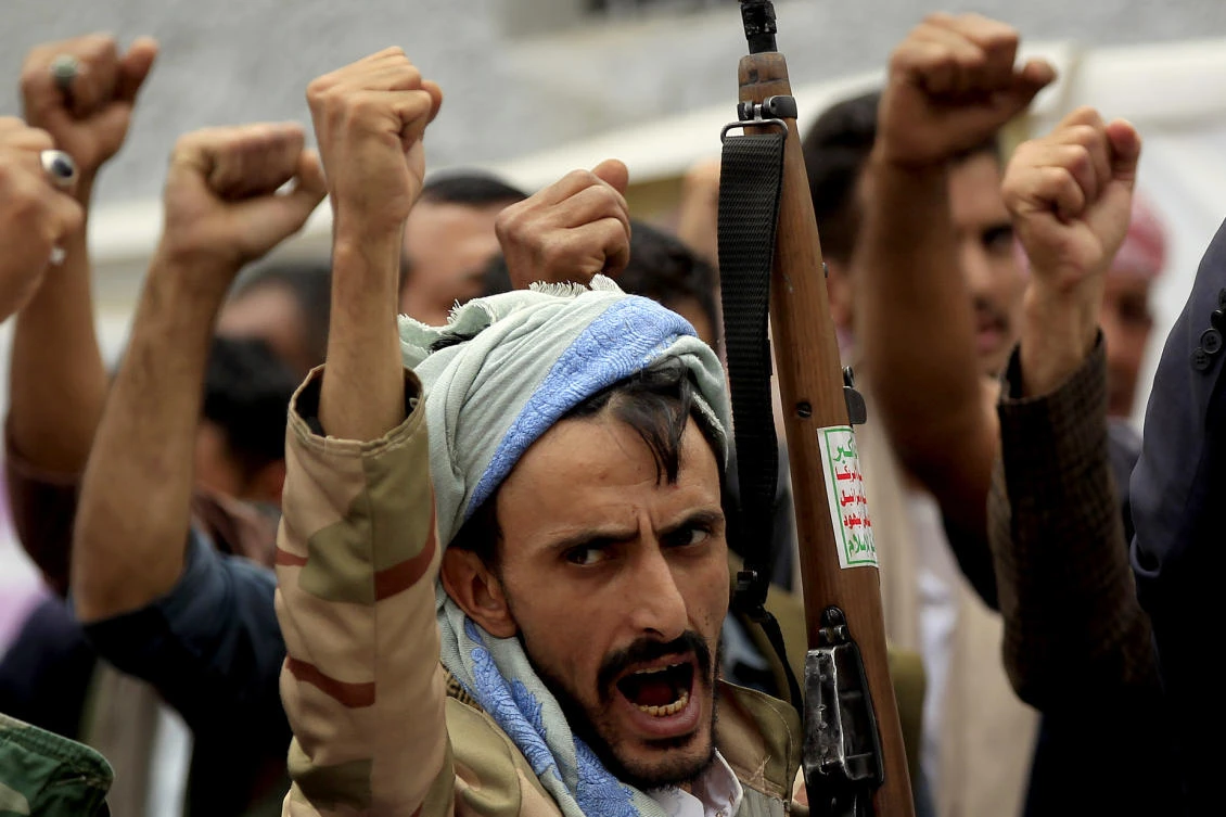 Yemenis demonstrate during an earlier protest against the suspension of aid provided by the World Food Program in Sanaa on June 19, 2019. (AFP)
