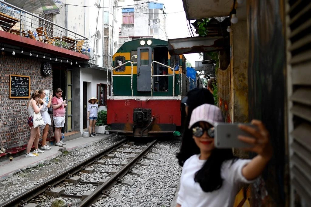 The selfie death toll has crept up incrementally each year as smartphones become more sophisticated. (AFP)