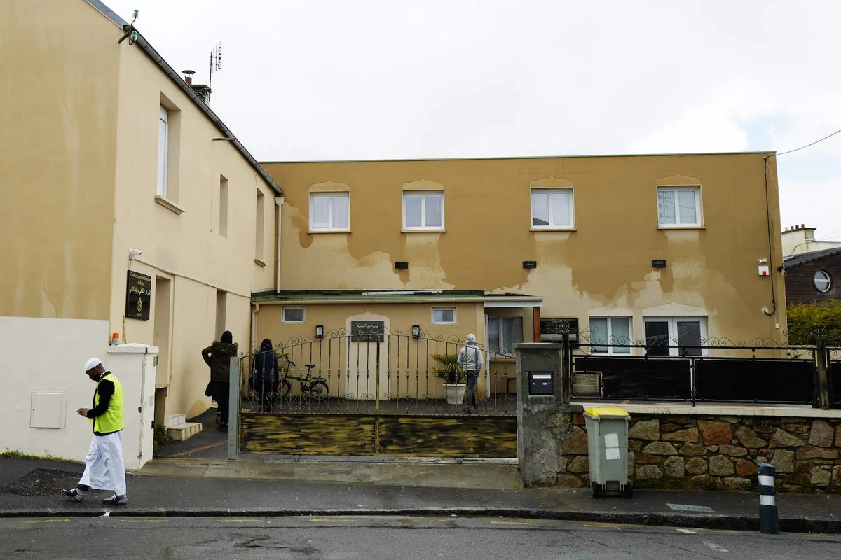 Imam hurt in shooting outside mosque in northwest France