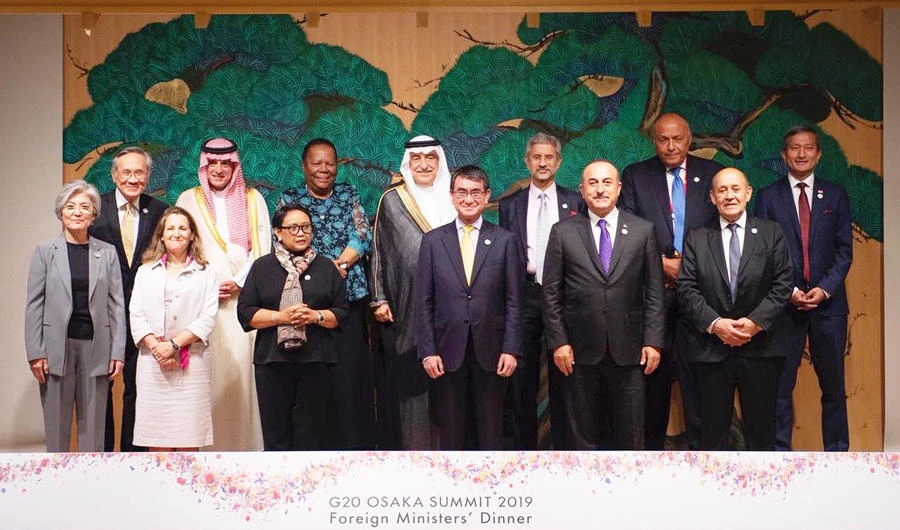 G20 foreign ministers convene for Osaka formal dinner