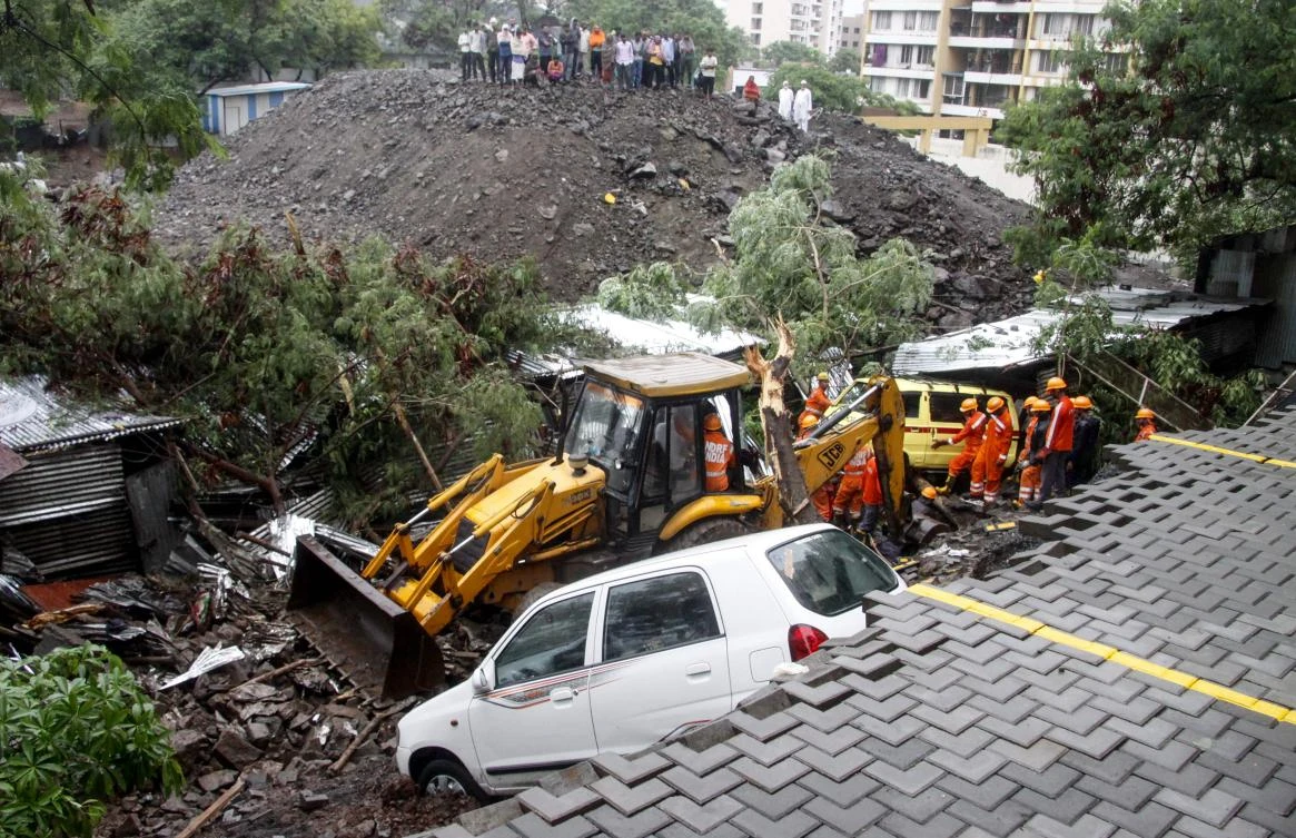 At least 15 killed in western India wall collapse
