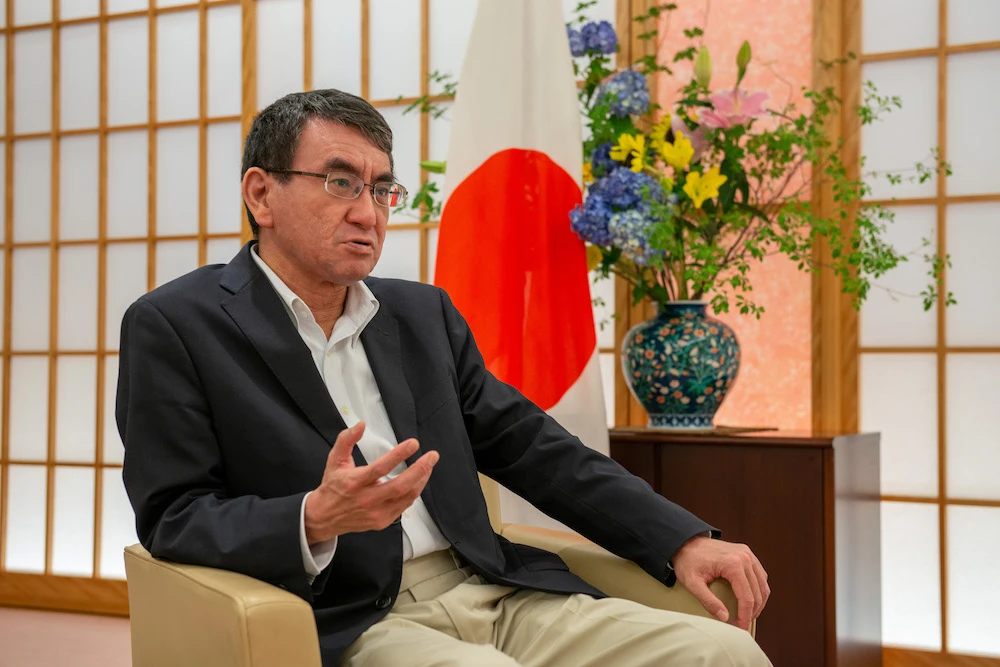Japan offers to be ‘honest broker’ for Palestinian-Israeli peace