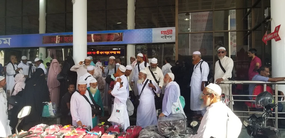 Bangladeshi pilgrims from different part of the country have gathered at the Hajj camp in Dhaka, from where they will take flight for Saudi Arabia. (Shehab Sumon)