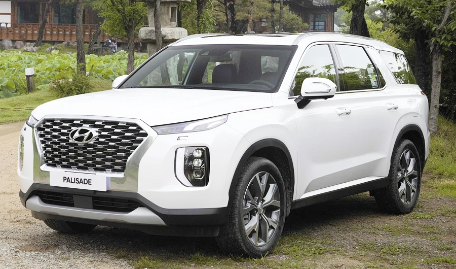 The new Hyundai Palisade, which claims to be the ‘ultimate family vehicle,’ will debut this summer in showrooms across Middle East and Africa.