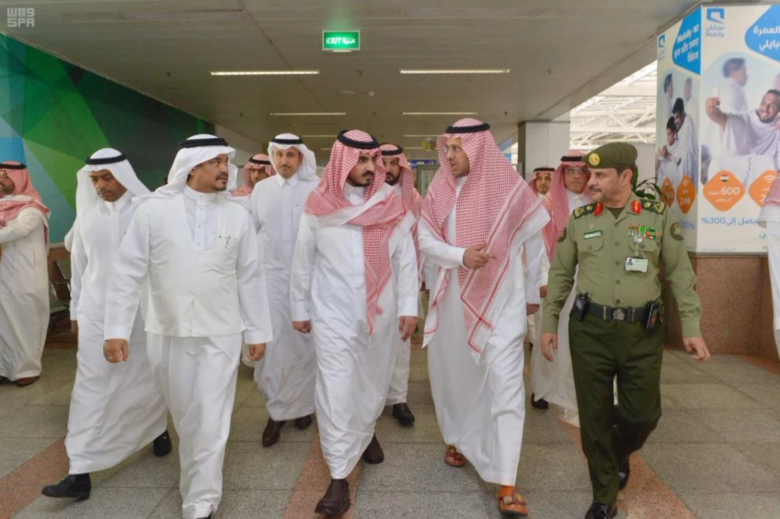 The Emir of Makkah region visited the Hajj and Umrah halls at the King Abdulaziz International Airport on Wednesday ahead of the upcoming pilgrimage season. (SPA)