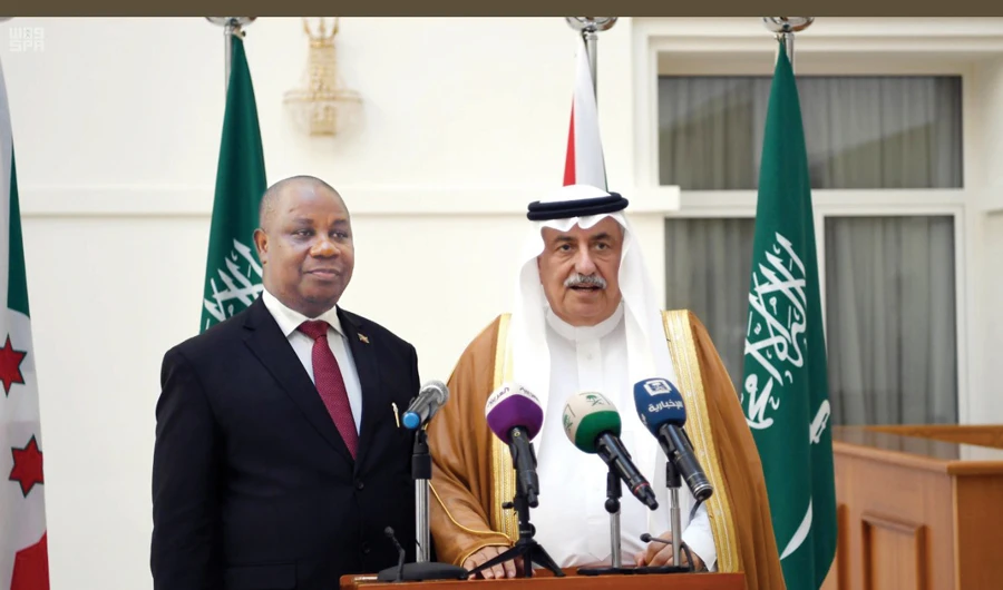 Saudi Arabia’s Minister of Foreign Affairs Ibrahim Al-Assaf meets Burundian Foreign Minister Ezechiel Nibigira on Thursday. (SPA)