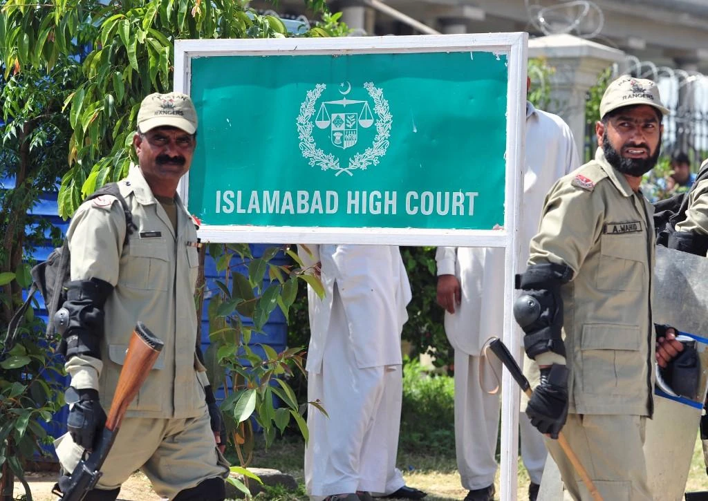 A senior Pakistani judge was sacked on Friday following a scandal over blackmail claims relating to the jailing of former Prime Minister Nawaz Sharif on corruption charges, the law ministry said. (File/AFP)
