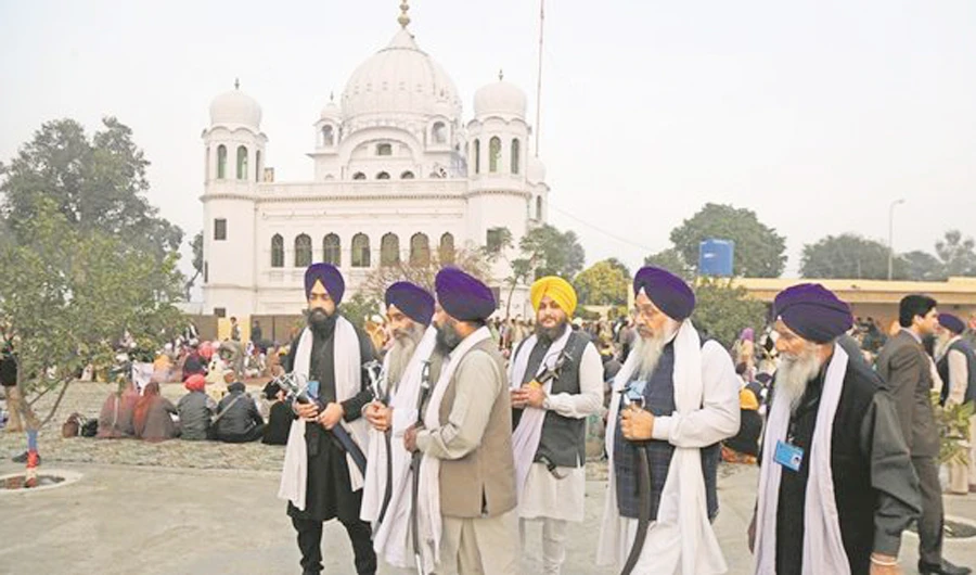 New talks to allow Indian Sikhs to  visit Pakistan shrine without visa