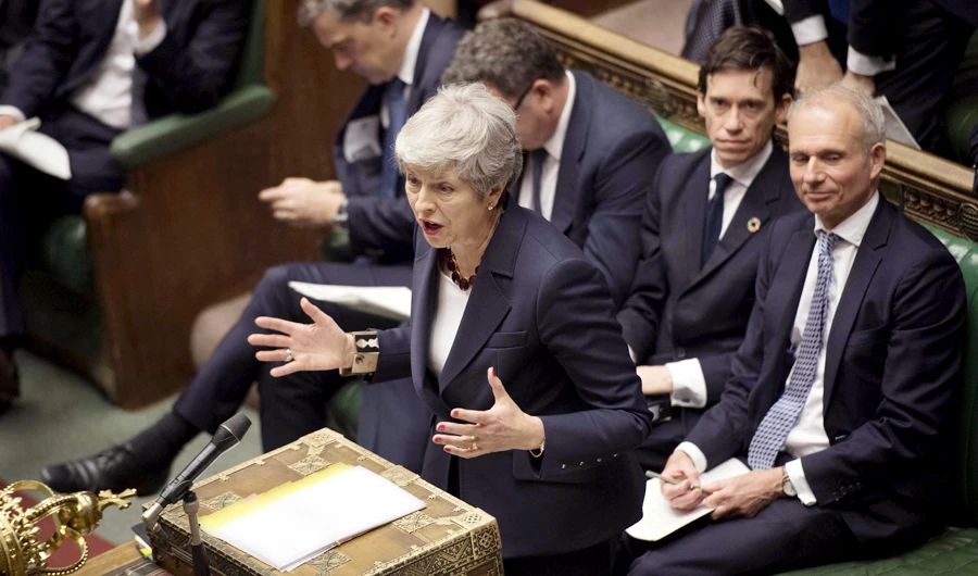 No-deal Brexit looms as race for new British PM wraps up