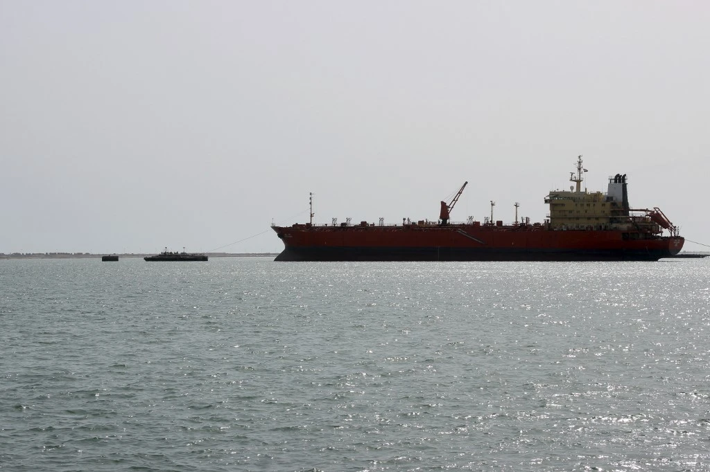 Saudi Arabia sends crew member of Iranian ship to Oman