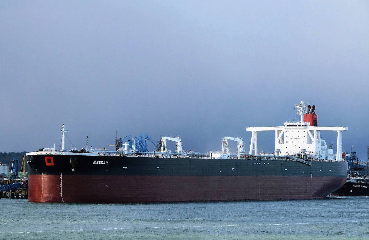 Iran forces Algerian tanker into its waters