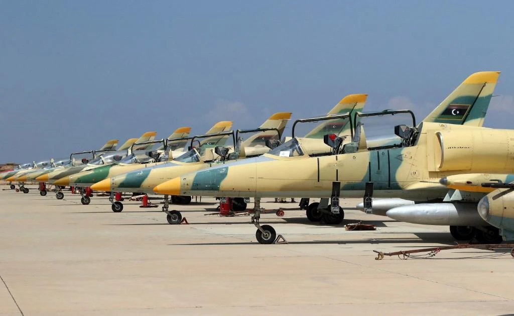 Libyan warplane makes emergency landing on road in southern Tunisia