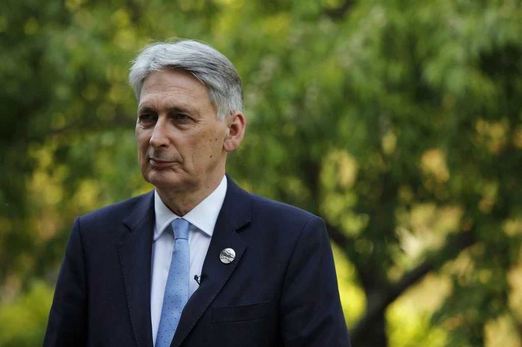 UK’s Hammond quits as finance minister before Johnson becomes PM