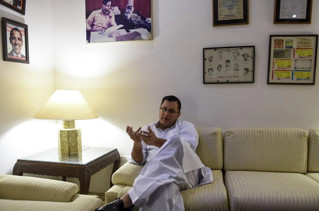 Karachi vice: Pakistani cop channels police stories into gritty novels