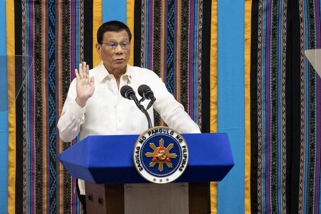 Broken promise: Philippines Duterte vetoes bill on short-term contracts