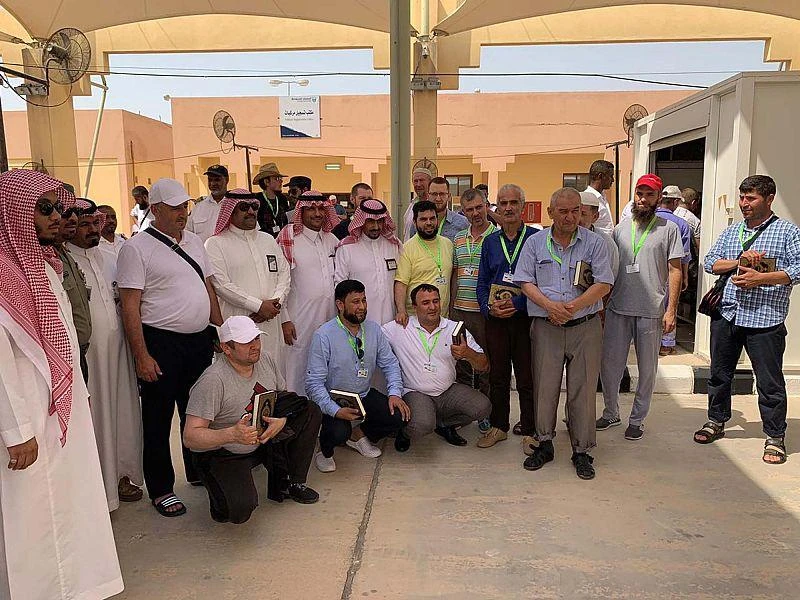 Al-Batha Border Port between Saudi Arabia and the UAE has received the first group of pilgrims coming from Russia to perform Hajj rituals. (SPA)