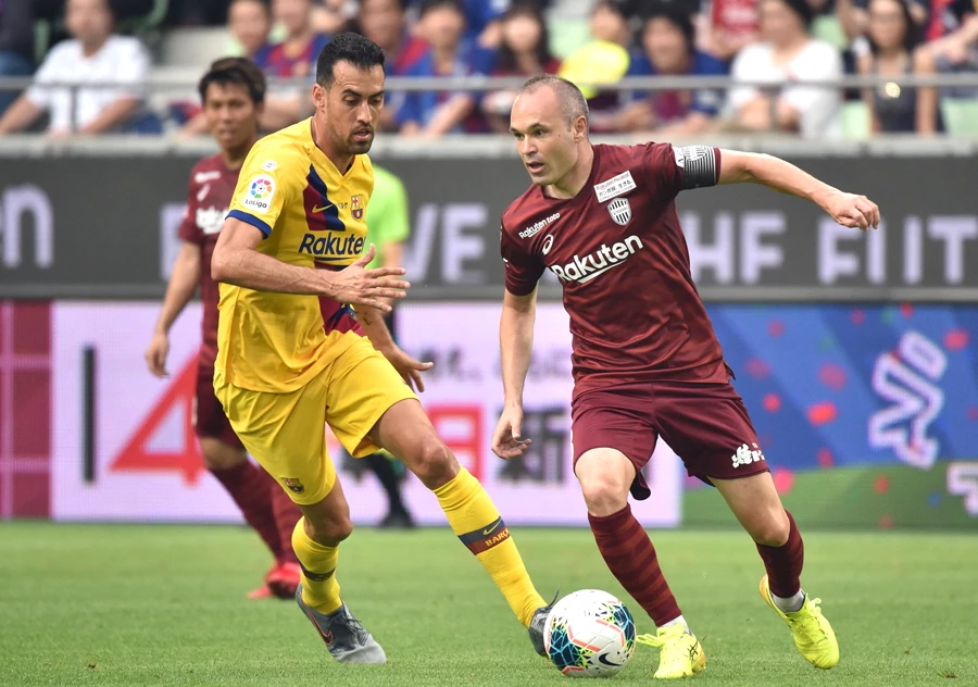 Perez double as Barcelona beat Iniesta’s Kobe 2-0