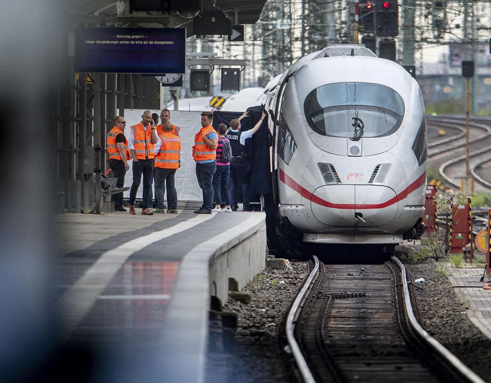 Man pushes boy in front of train in Germany, killing him