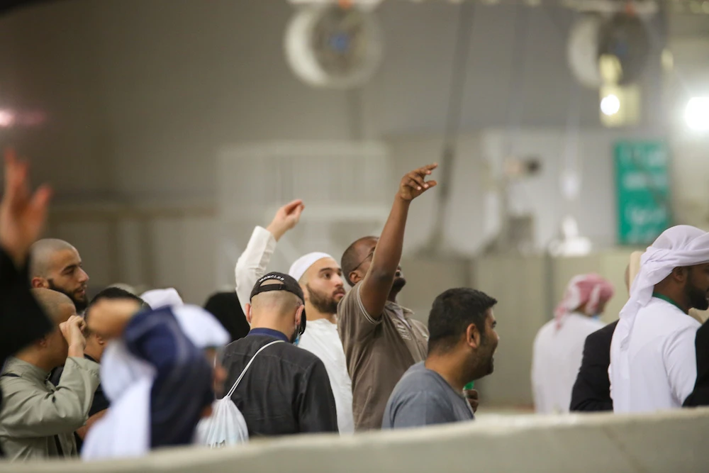 Pilgrims take part in the Jamrat Al-Aqabah ceremony, part of the Hajj pilgrimage at Islam's holiest sites, in a routine that symbolizes stoning the devil. (AN Photo/Essam Al-Ghalib)