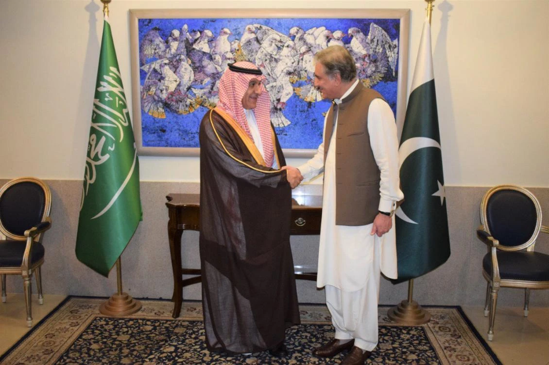 Saudi Minister of Media Turki Al-Shabanah meets Pakistan’s Foreign Minister Shah Mehmood Qureshi in Islamabad. (SPA)