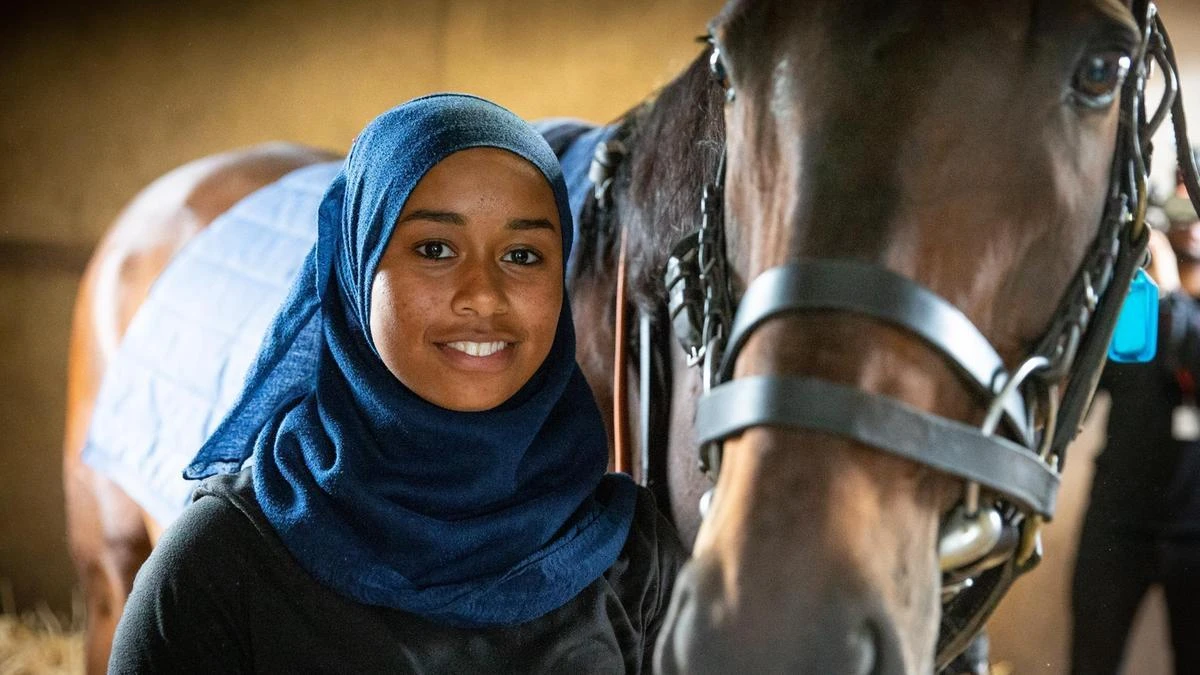 ‘Fairytale’ win for Khadijah Mellah, first British jockey to race in hijab