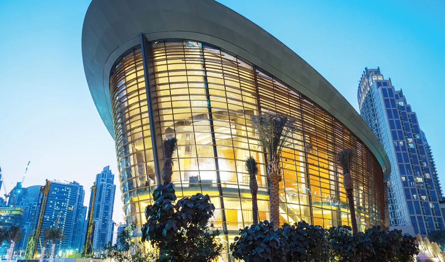 SNC-Lavalin tumbles as Mideast project costs rise