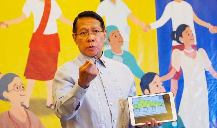 Philippines rejects dengue vaccine as outbreak leaves hundreds dead