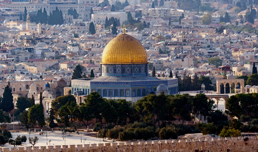 Palestinians in Jerusalem postpone Eid to protect Al-Aqsa