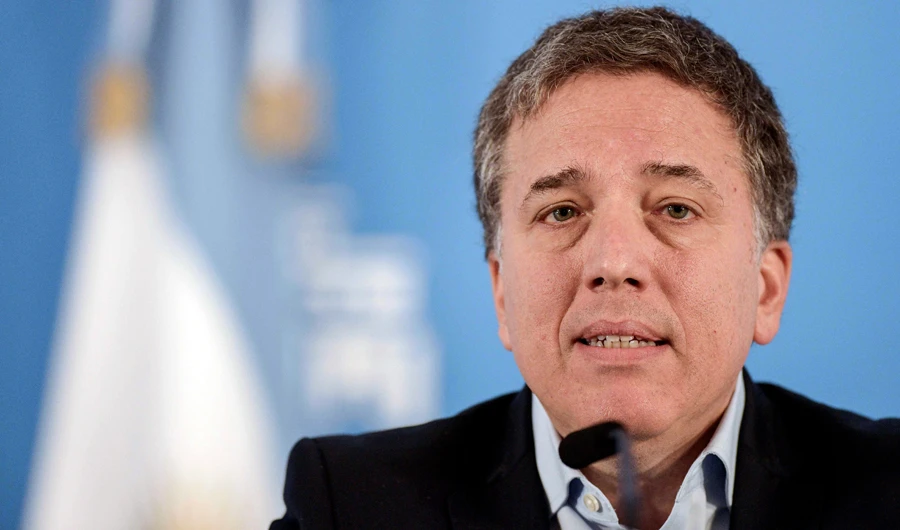 Argentine economy minister resigns amid deepening crisis