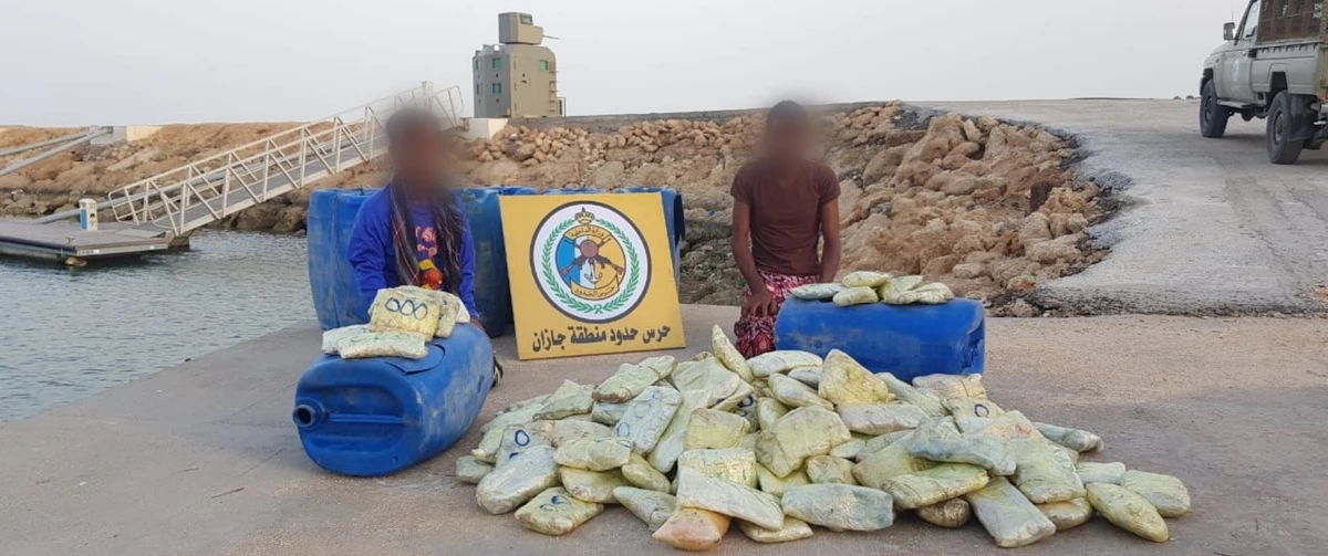 Saudi Border Guards intercept two boats smuggling 500kg of cannabis